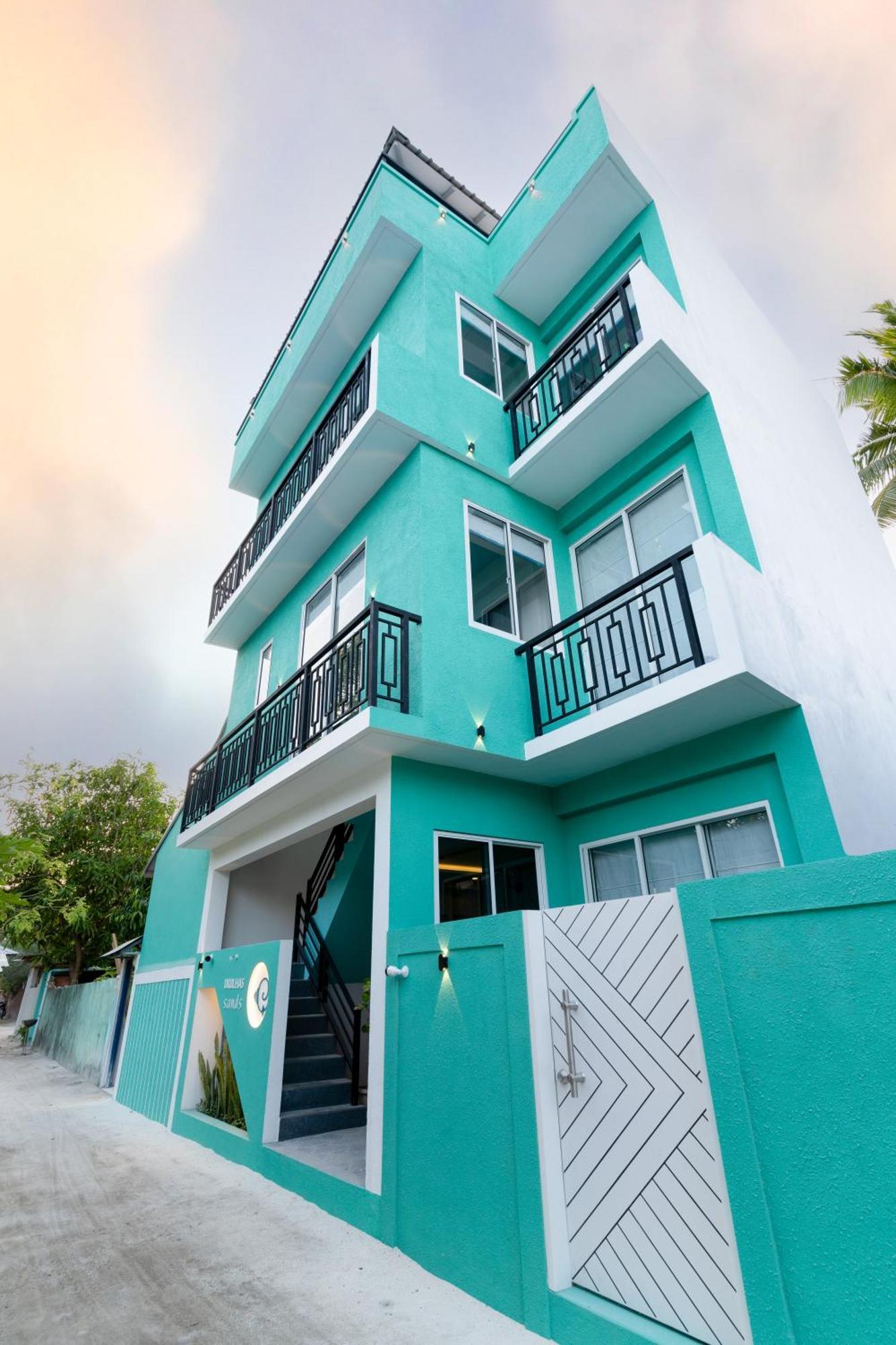 HOTEL UKULHAS SANDS, UKULHAS ISLAND